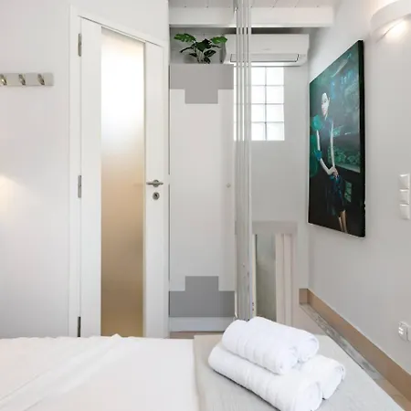 Mykonian Marvel: A Tranquil Oasis In The Old Town! * Mykonos Town