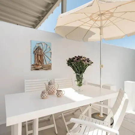 Mykonian Marvel: A Tranquil Oasis In The Old Town! Ferienhaus Mykonos Town