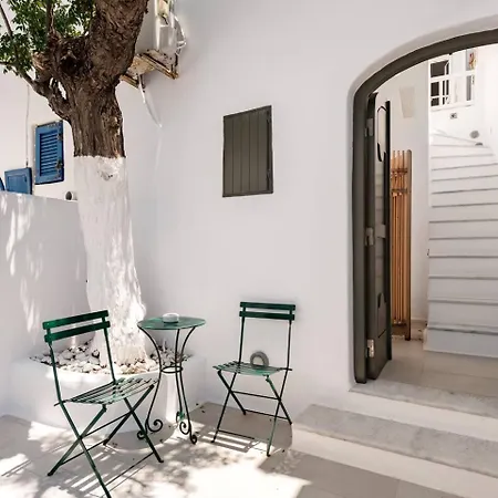 Mykonian Marvel: A Tranquil Oasis In The Old Town! Casa de Férias