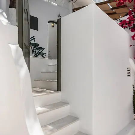Mykonian Marvel: A Tranquil Oasis In The Old Town! Holiday home Mykonos Town