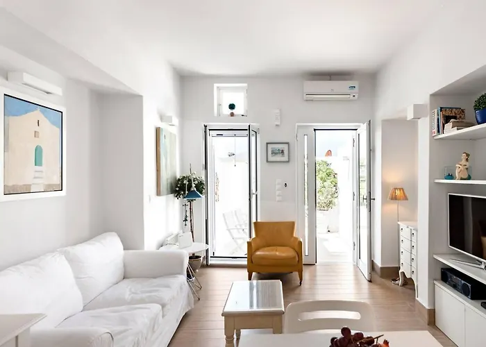 Mykonian Marvel: A Tranquil Oasis In The Old Town! Casa de Férias